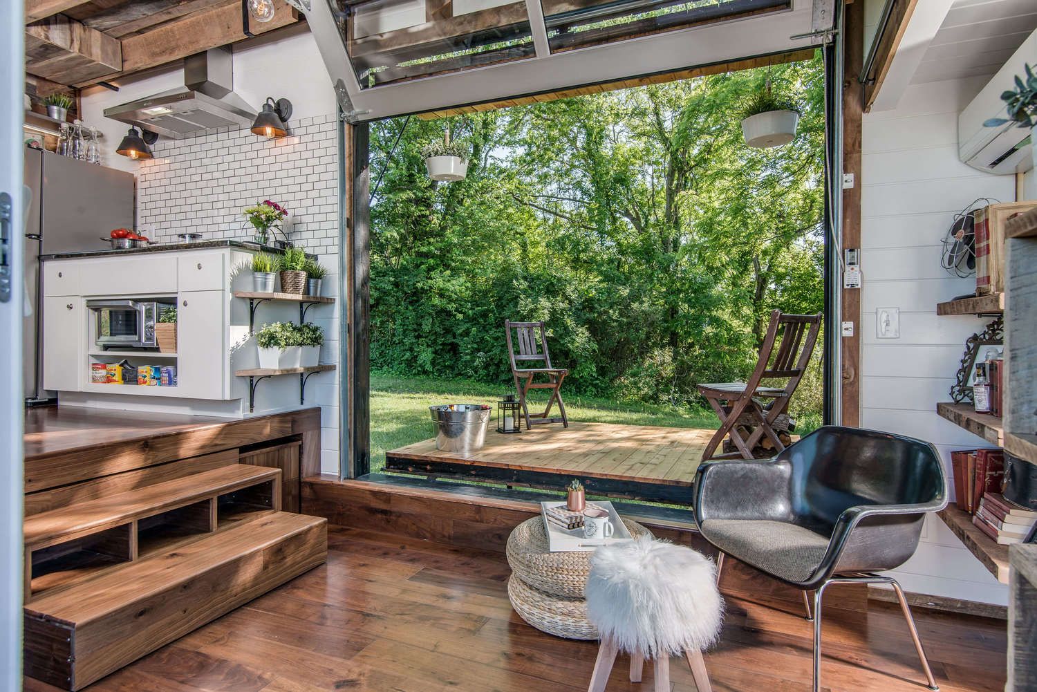 Crafting Cozy Spaces The Artistry of Tiny Home Design